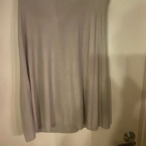 Light gray skirt by Pure Collection size large 100% silk! Excellent condition